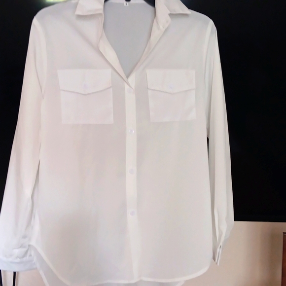 New,White button-down boyfriend blouse.Small - Picture 2 of 7